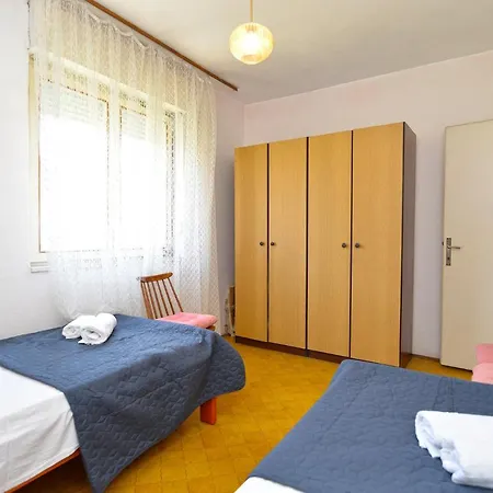 2280 Apartment