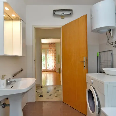 Apartment 2280 Pula